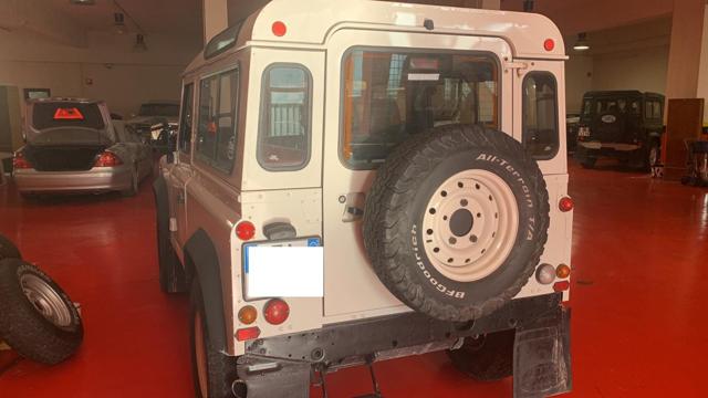 Land Rover Defender TD5 - foto 2 di 4