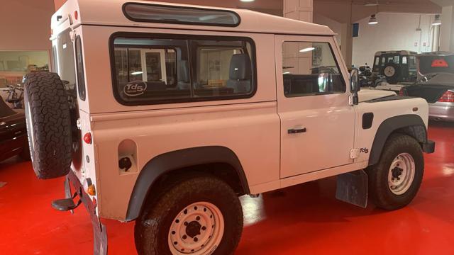 Land Rover Defender TD5 - foto 3 di 4