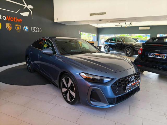Audi A5 Avant TFSI 150 kW S tronic quattro S Line edition, del 2024, 35.000 km, in vendita a Milazzo (ME)