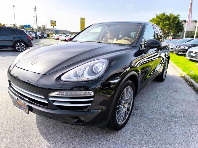 Porsche Cayenne 3.0 Diesel 250CV Platinum Edition - foto 2 di 4