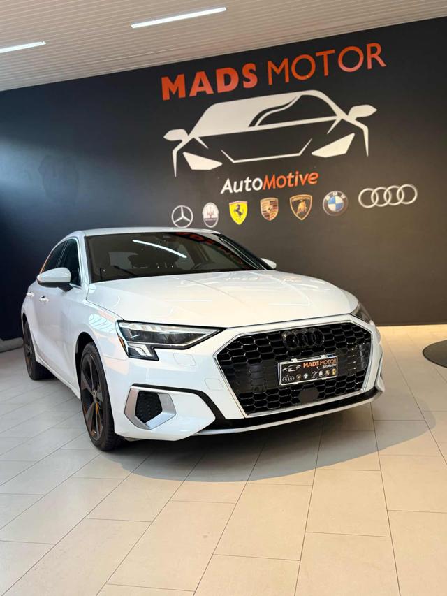 Audi A3 SPB 30 TFSI S tronic S line edition - foto 2 di 4