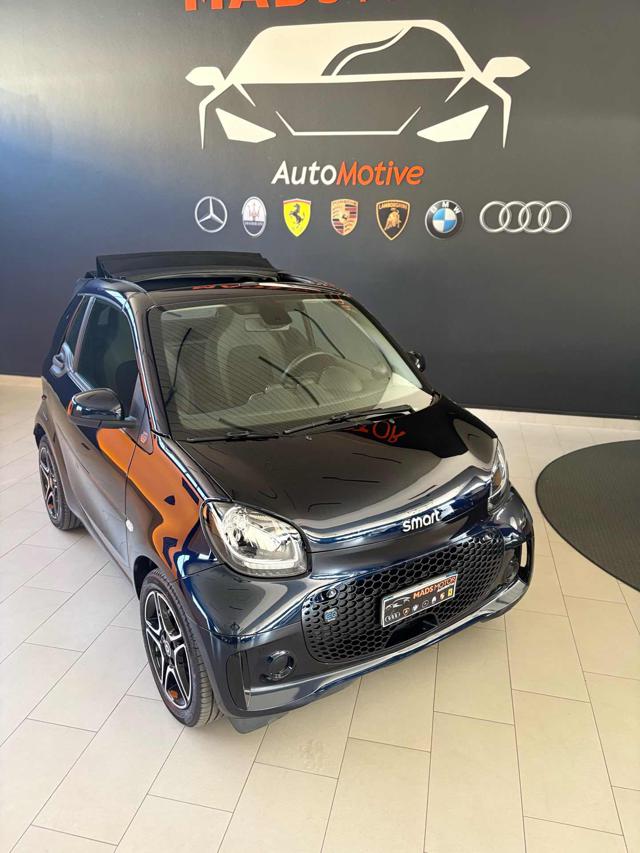 smart forTwo EQ cabrio Prime - foto 2 di 4