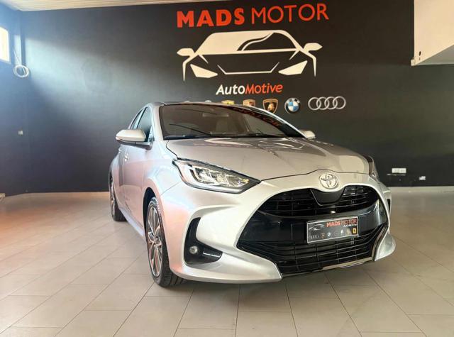 Toyota Yaris 1.5 130 Hybrid 5 porte Lounge - foto 2 di 4