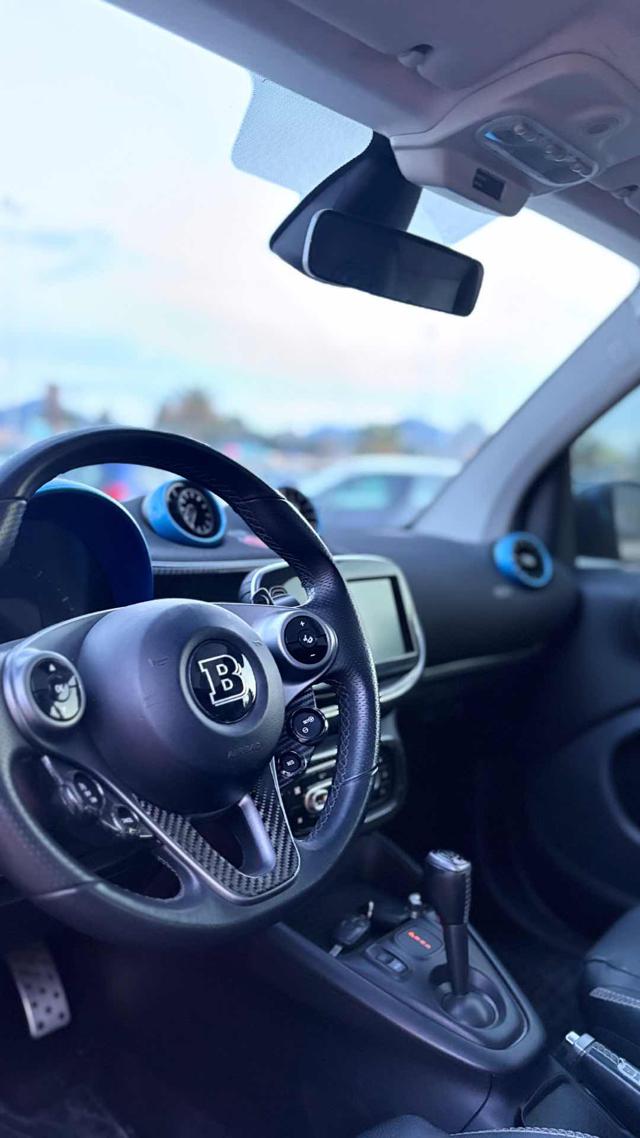 smart forTwo 70 1.0 twinamic BRABUS Style - foto 2 di 3