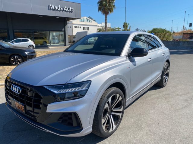 Audi Q8 50 TDI 286 CV quattro tiptronic Sport - foto 2 di 4