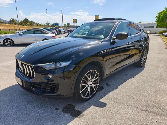 Maserati Levante V6 Diesel 275 CV AWD - foto 2 di 4