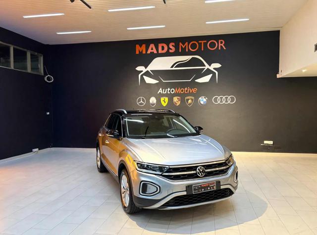 Volkswagen T-Roc 1.0 TSI R-Line, del 2024, 32.000 km, in vendita a Milazzo (ME)