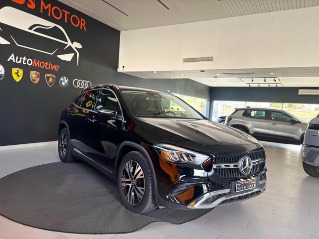 Mercedes-Benz GLA 200 Automatic AMG Line Advanced Plus - foto 3 di 4