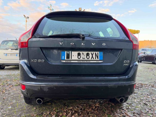 Volvo XC60 D3 AWD Momentum UNIPRO usato a CIAMPINO