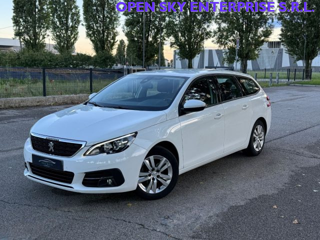 Peugeot 308 PureTech Turbo 110 CV SW Style LED NAVI PDC usato a CROCETTA DEL MONTELLO