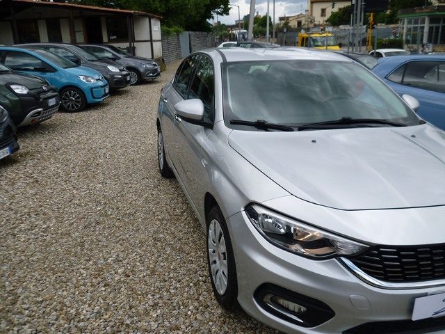Fiat Tipo 1.3 Mjt 4 porte Easy - foto 2 di 4