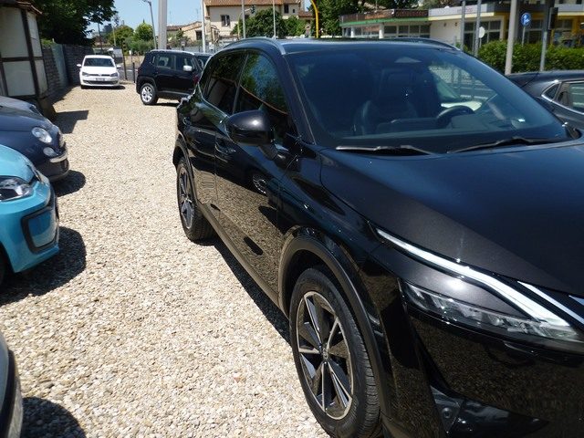 Nissan Qashqai MHEV 140 CV Acenta - foto 2 di 4