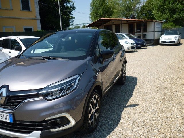 Renault Captur TCe 12V 90 CV Start&Stop Energy Life - foto 3 di 4