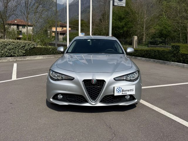 Alfa Romeo Giulia Giulia 2.2 t Super 180cv auto - foto 2 di 4