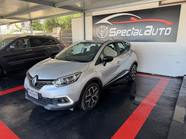 Renault Captur dCi 8V 90 CV EDC Start&Stop Energy Bose - foto 3 di 4