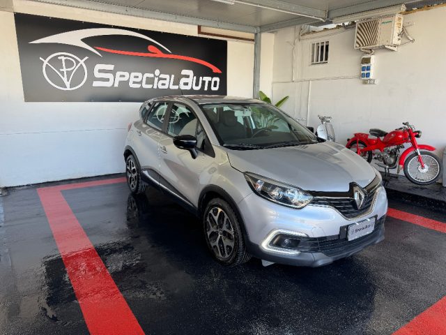 Renault Captur dCi 8V 90 CV EDC Start&Stop Energy Bose - foto 2 di 4