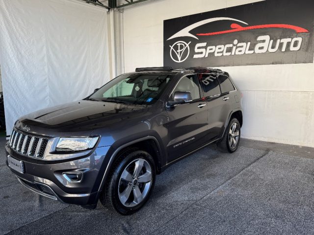 Jeep Grand Cherokee 3.0 V6 CRD 250 CV Multijet II Overland - foto 3 di 4