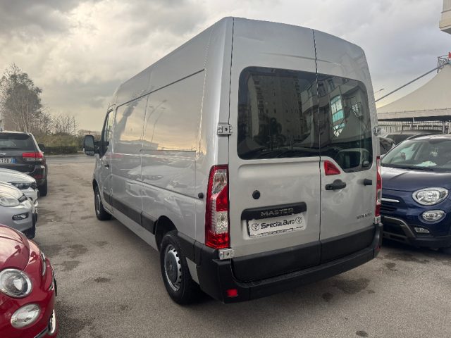 Renault Master cil. 2.3 dCi 150cv Furgone - foto 4 di 4