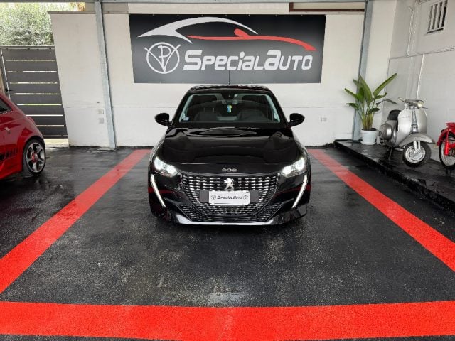 Peugeot 208 PureTech 75 Stop&Start Allure Pack full usato a GIUGLIANO IN CAMPANIA
