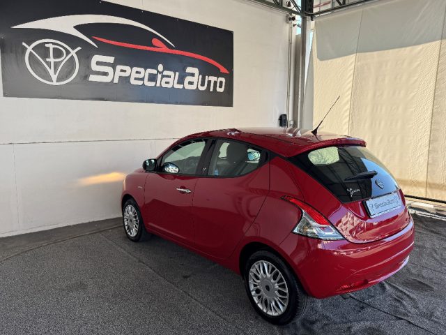 Lancia Ypsilon 1.2 69 CV 5 porte Platinum - foto 4 di 28