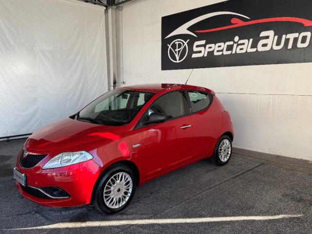 Lancia Ypsilon 1.2 69 CV 5 porte Platinum - foto 3 di 28