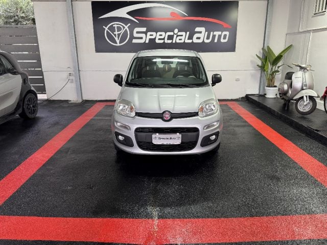 Fiat Panda 1.2 benz. Lounge, del 2015, 129.000 km, in vendita a Giugliano In Campania (NA)