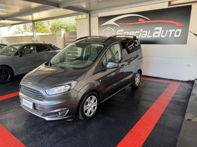Ford Tourneo Courier 1.5 TDCI 75 CV Plus - foto 3 di 4