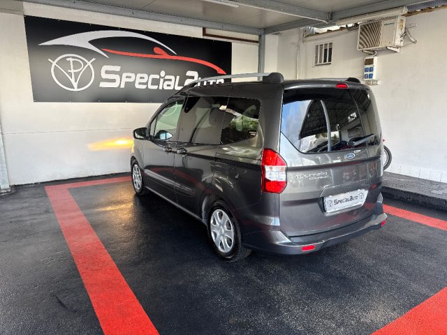 Ford Tourneo Courier 1.5 TDCI 75 CV Plus - foto 4 di 4