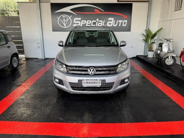 Volkswagen Tiguan cil. 2.0 TDI 140 CV 4MOTION Track & Style, del 2012, 220.100 km, in vendita a Giugliano In Campania (NA)