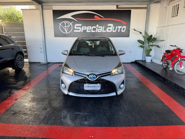 Toyota Yaris 1.5 Hybrid 5 porte Active, del 2017, 129.000 km, in vendita a Giugliano In Campania (NA)