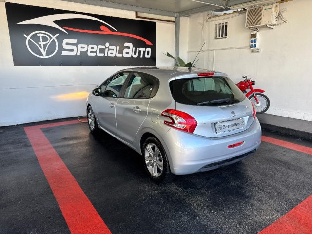 Peugeot 208 1.4 8V HDi 68CV 5p. Allure - foto 4 di 4