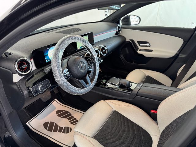 Mercedes-Benz A 180 d Automatic Premium diesel usato a GIUGLIANO IN CAMPANIA