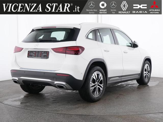 Mercedes-Benz GLA 180 MHV ADVANCED SPORT - foto 3 di 4