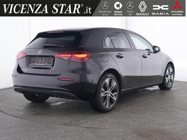 Mercedes-Benz A 250 e hybrid EQ ADVANCED SPORT - foto 3 di 4