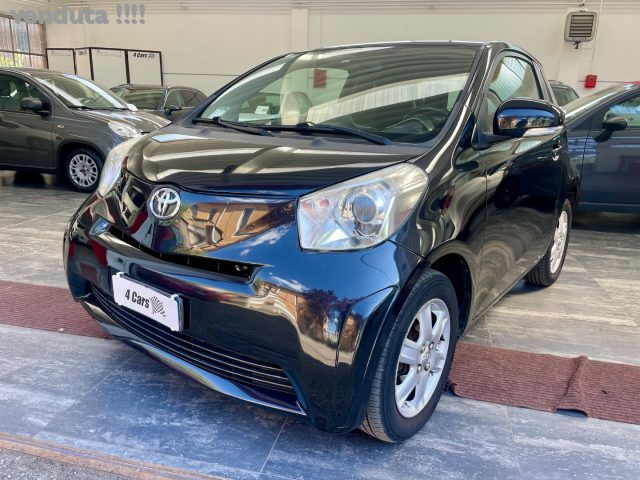 Toyota iQ 1.0 Multidrive usato a CARONNO PERTUSELLA