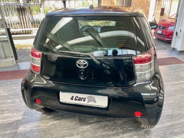 Toyota iQ 1.0 Multidrive - foto 2 di 4