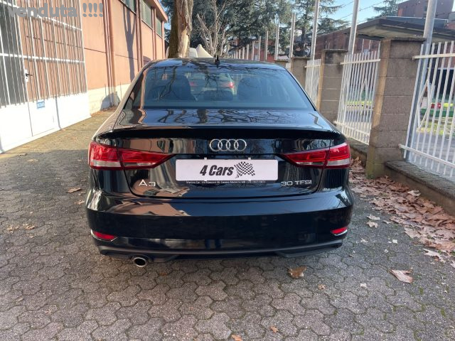 Audi A3 Sedan 30 TFSI - foto 3 di 4
