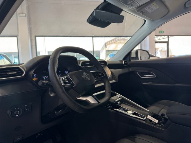 MG ZS Hybrid+ Luxury 197CV NUOVA DA IMMATRICOLARE - foto 4 di 4