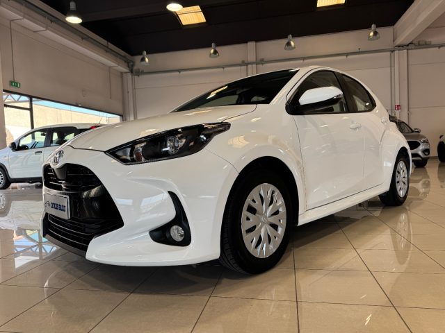 Toyota Yaris 1.0 5 porte Active PREZZO REALE OK NEOPATENTATI usato a CORTEMAGGIORE