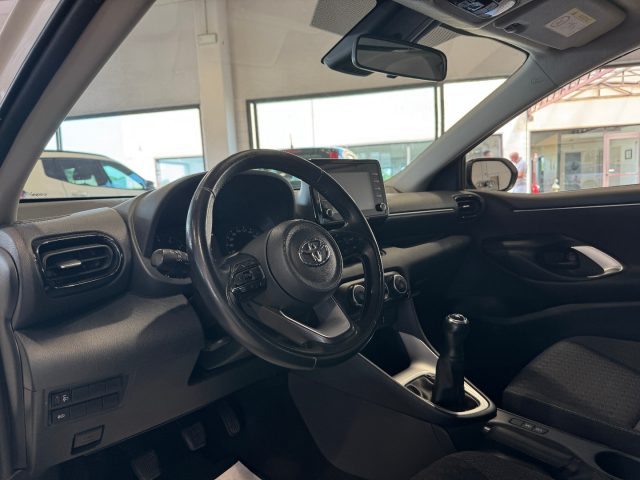 Toyota Yaris 1.0 5 porte Active PREZZO REALE OK NEOPATENTATI - foto 4 di 4