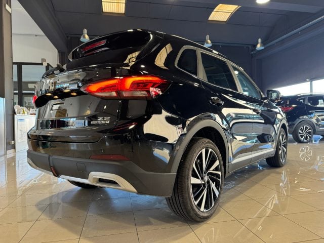 MG ZS Hybrid+ Luxury 197CV TETTO APRIBILE NUOVA - foto 3 di 4