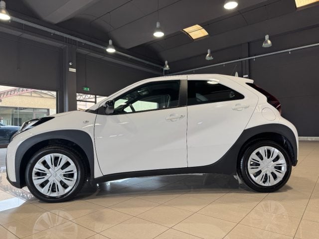 Toyota Aygo X 1.0 VVT-i 72 CV 5 porte Active S-CVT PREZZO REALE - foto 2 di 4