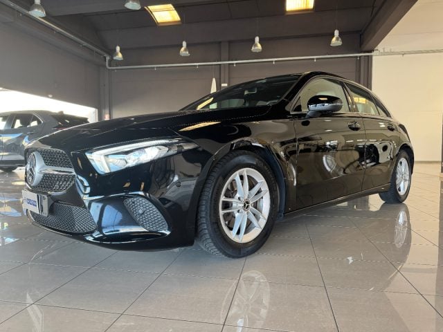 Mercedes-Benz A 180 d Automatic Sport PELLE PREZZO REALE SENZA VINCOLI, del 2018, 135.000 km, in vendita a Cortemaggiore (PC)