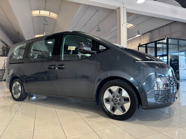 Hyundai STARIA 2.2 AT 2WD 9 posti 177CV Wagon PRONTA IN SEDE usato a CORTEMAGGIORE