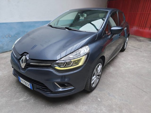 Renault Clio 1.2 75CV 5PT Intens EURO 6 NEOPATENTATI usato a MILANO