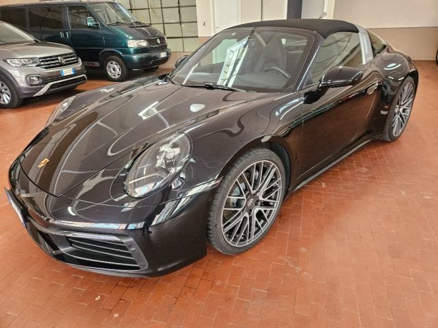 Porsche 992 Targa 4 IVA ESPOSTA MOD. 2022 usato a MILANO