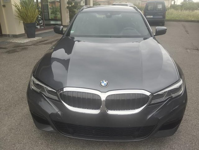 BMW 320 d 48V Touring Msport - foto 4 di 4