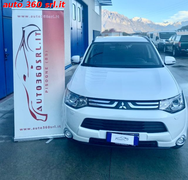 Mitsubishi Outlander 2.2 DI-D 4WD AUT. 7p. DISTRIBUZIONE NUOVA usato a PISOGNE