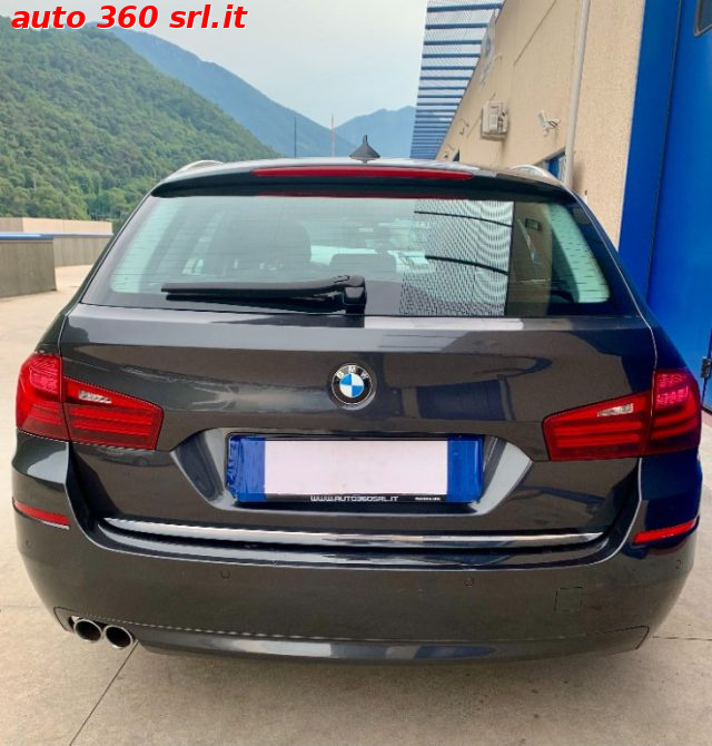 BMW 530 d xDrive Touring Luxury TETTO PANORAMICO - foto 3 di 4