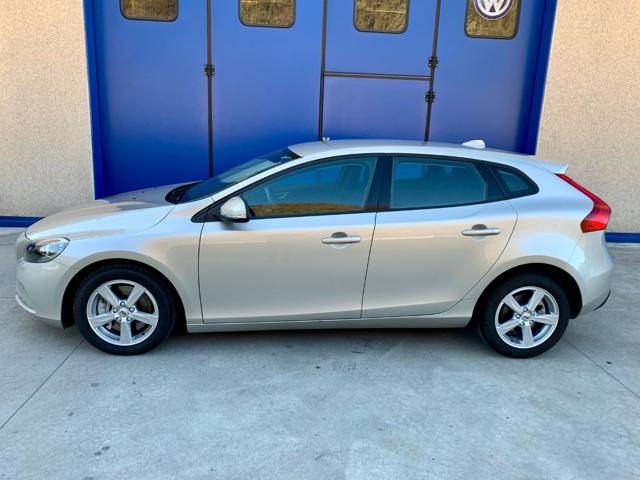 Volvo V40 D3 Kinetic 150CV !!!!!!!!! EURO 6B - foto 2 di 4